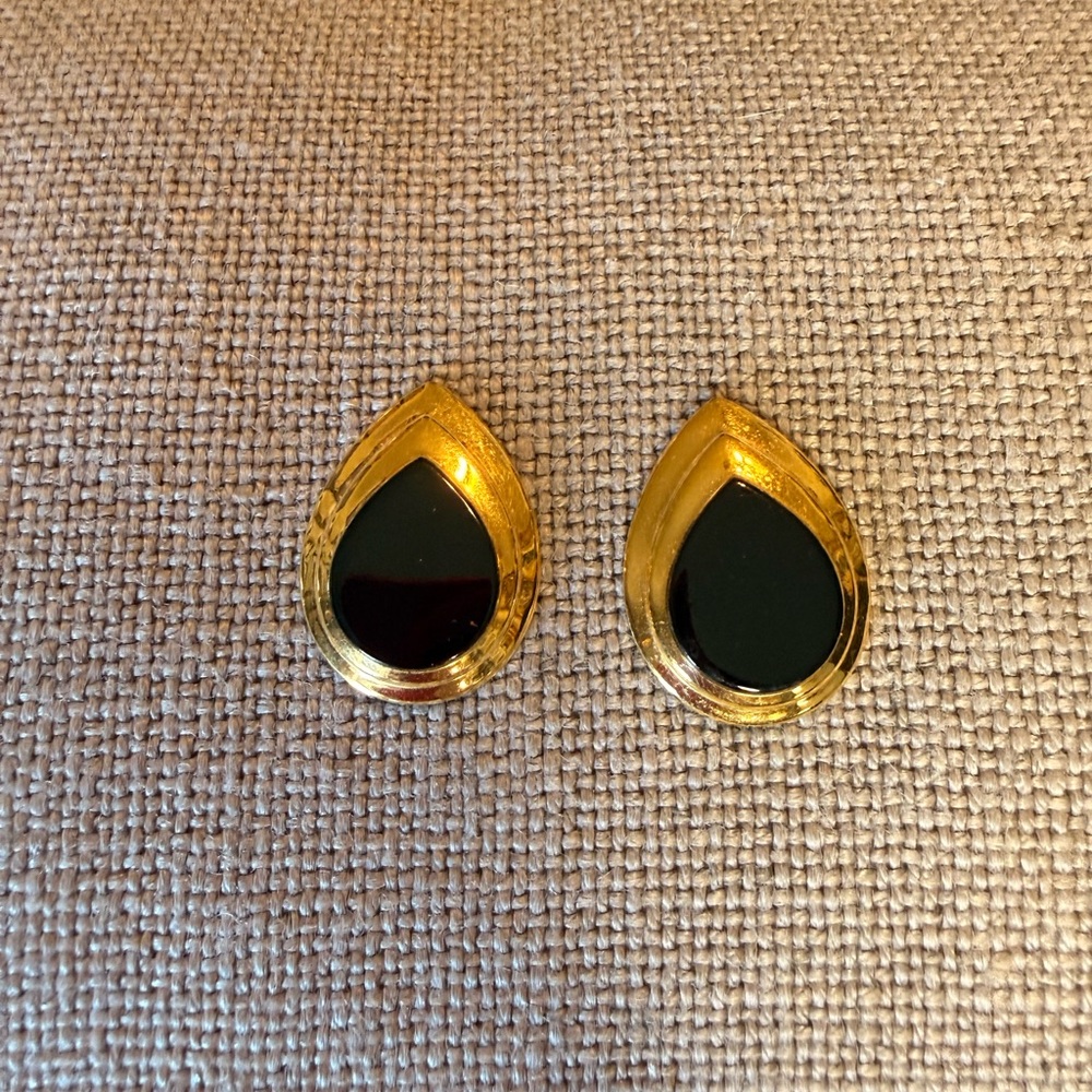 Elegant Gold and Black Teardrop Earrings